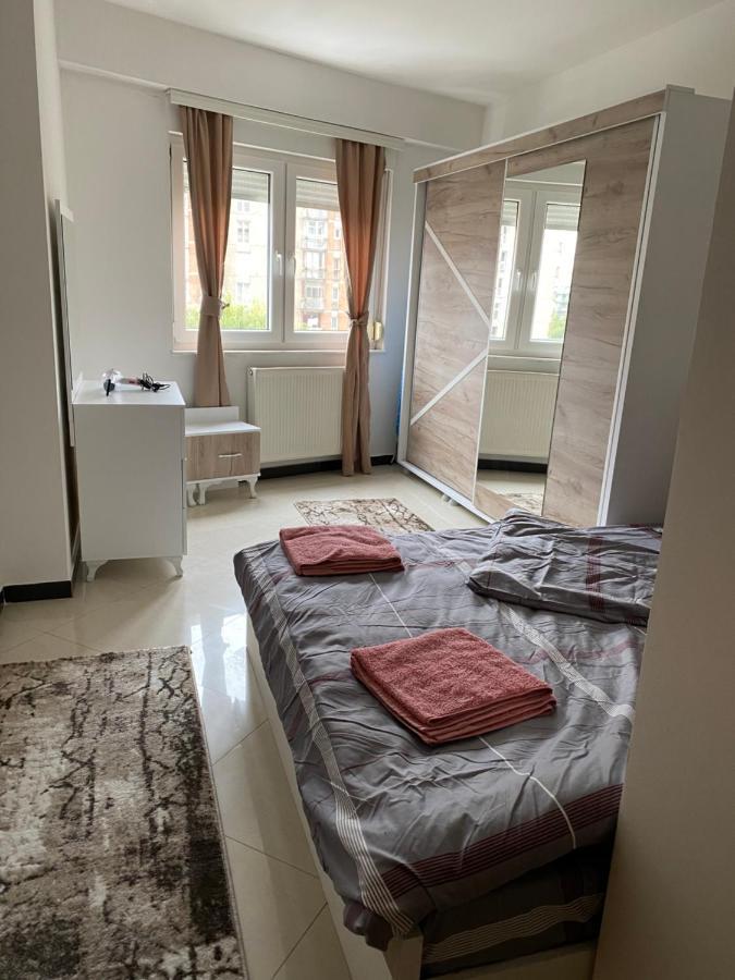 Capital Apartment Prishtina 프리슈티나 외부 사진