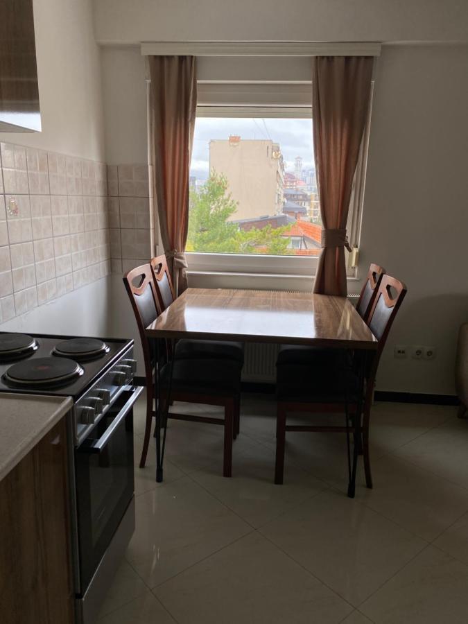 Capital Apartment Prishtina 프리슈티나 외부 사진