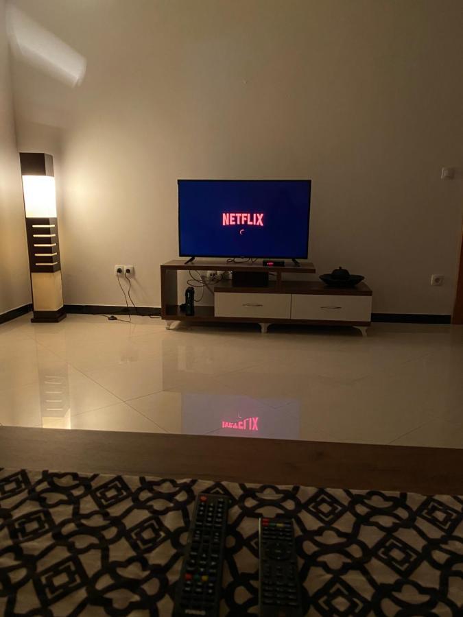 Capital Apartment Prishtina 프리슈티나 외부 사진